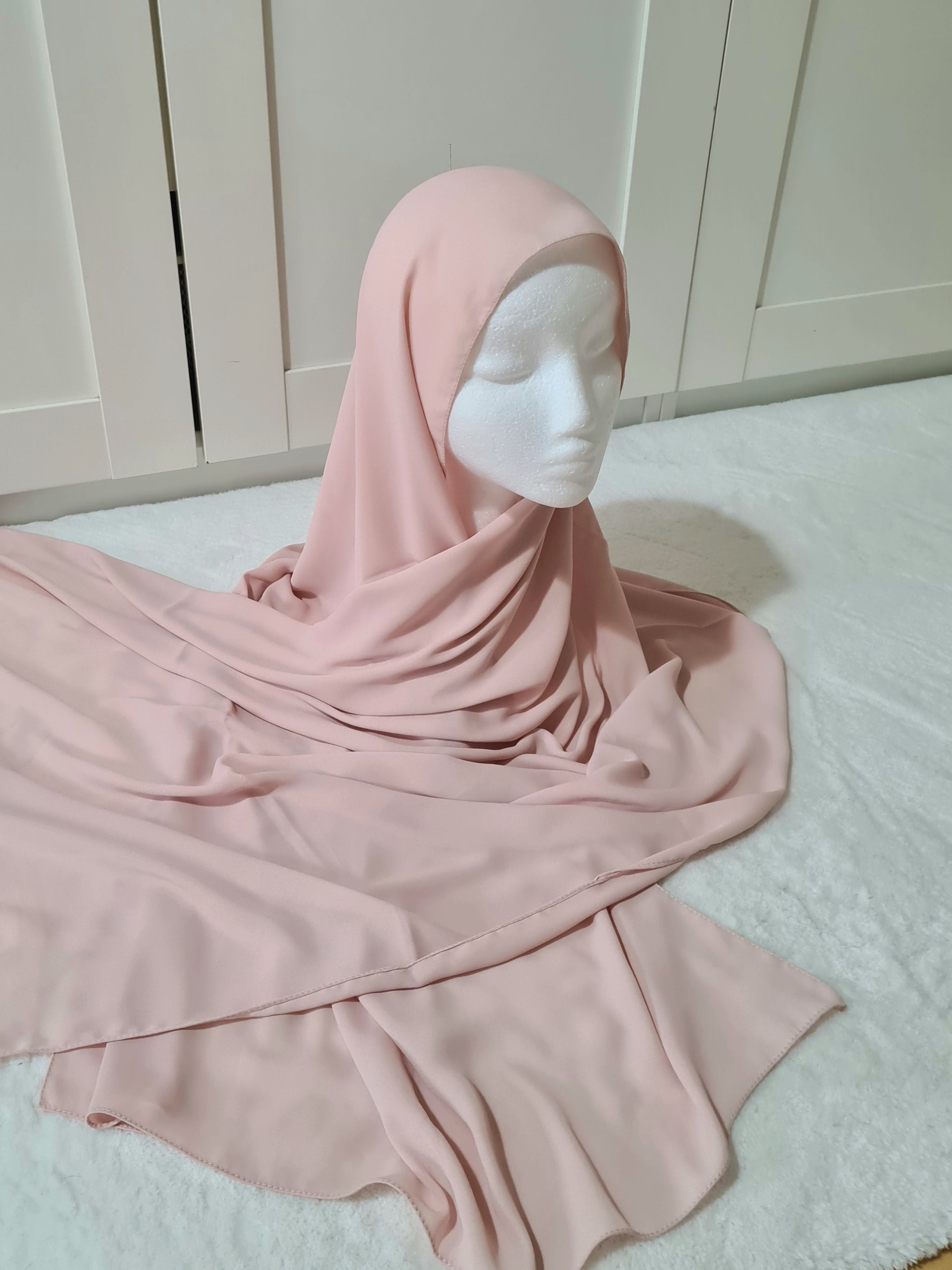 Foulard luxe en crêpe nuances de rose