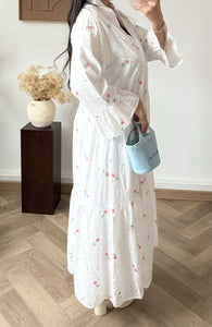 Zuhur dress with floral embroidery