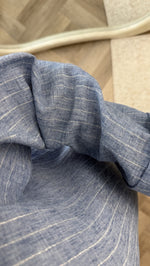 Charger l&#39;image dans la galerie, Robe à boutons dorés Emira en 60% viscose
