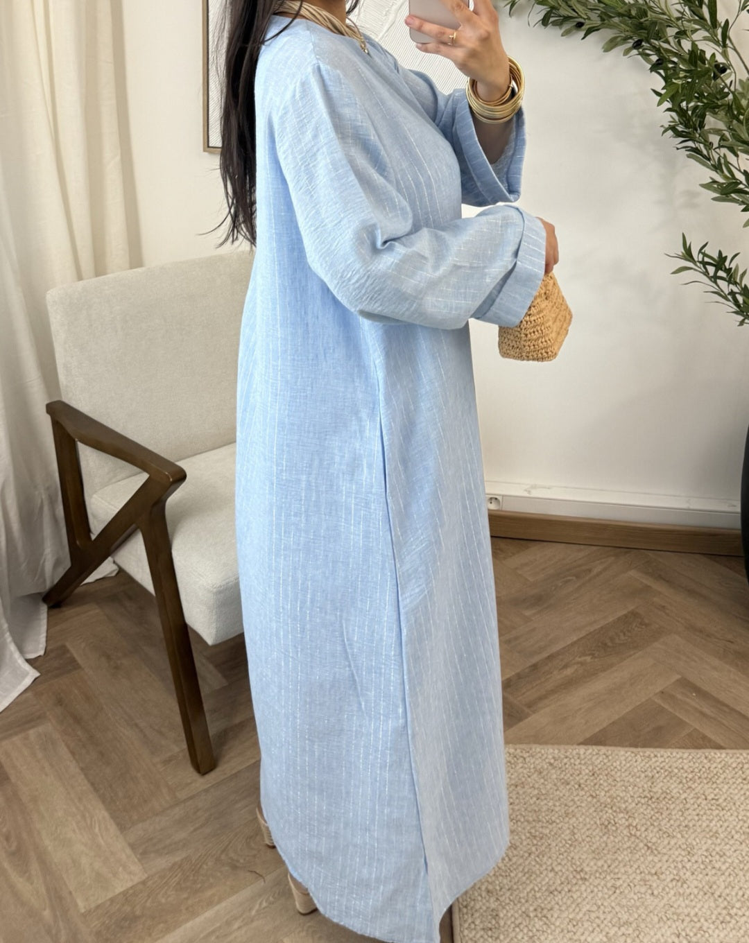 Robe à boutons dorés Emira en 60% viscose