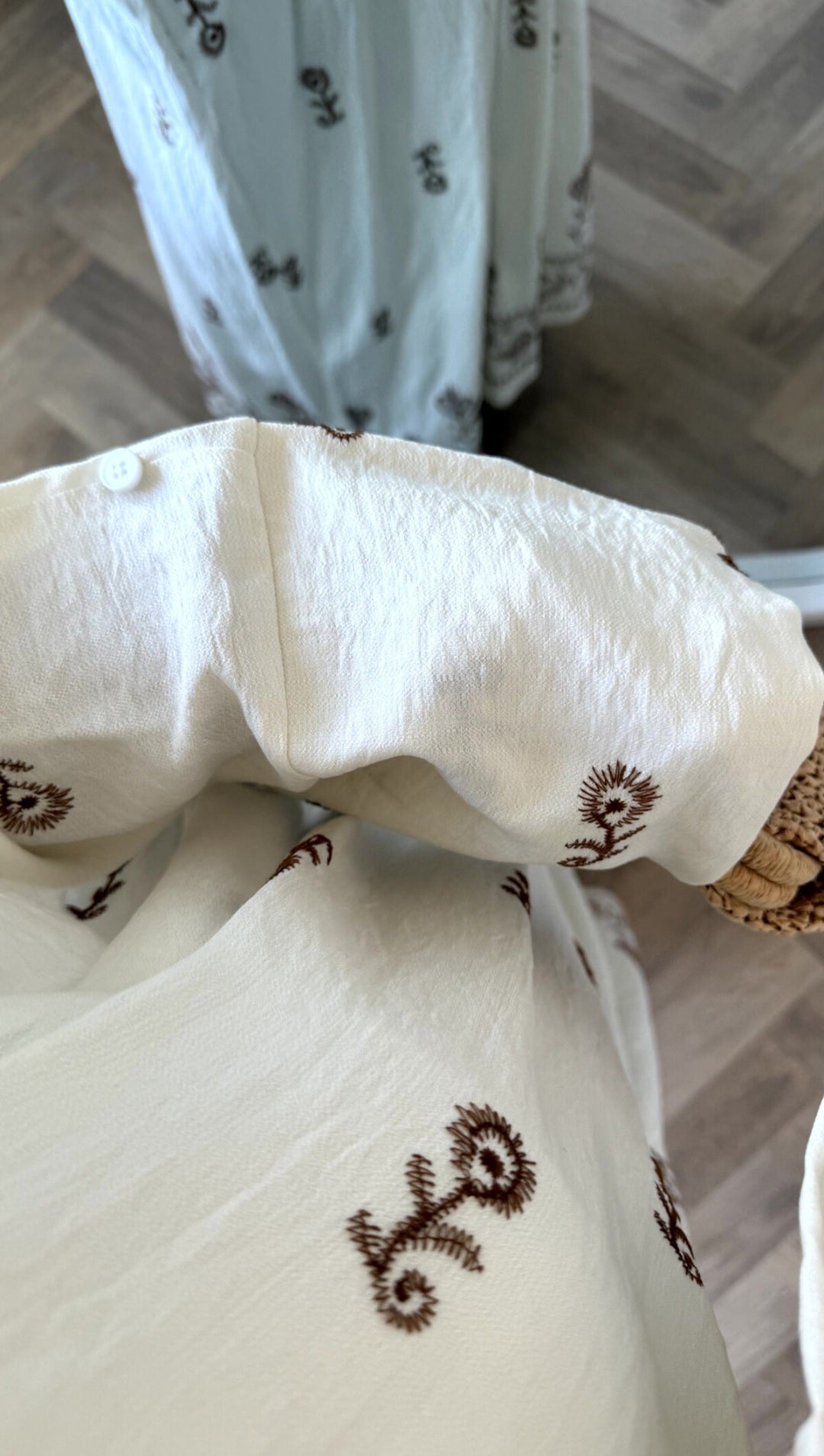 Elmira Kleid mit Stickerei
